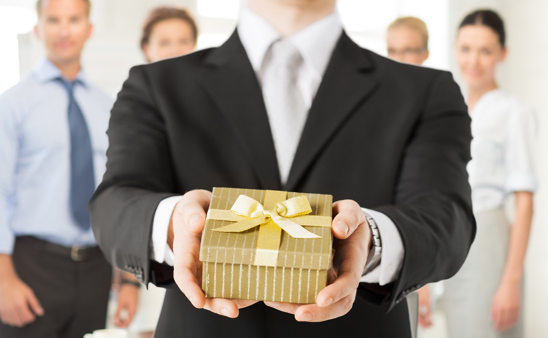 http://advisors4advisors.com/images/stories/article-images/corporate-gift-giving2.jpg